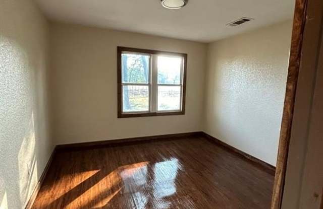 4002 W 114 Highway - 4002 Texas 114, Wise County, TX 76073
