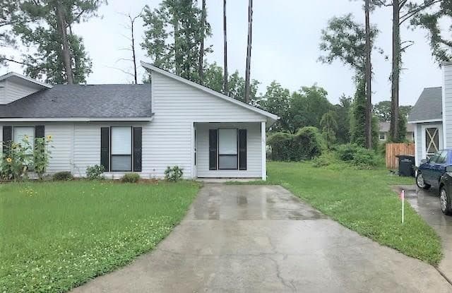 167 Village Circle - 167 Village Circle, Jacksonville, NC 28546
