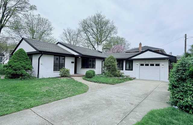 521 North Oak Street - 521 North Oak Street, Hinsdale, IL 60521