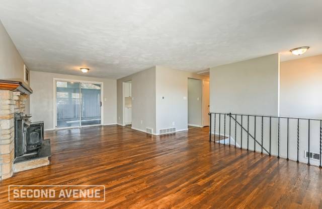 321 Cypress Hill Dr Gallery 4
