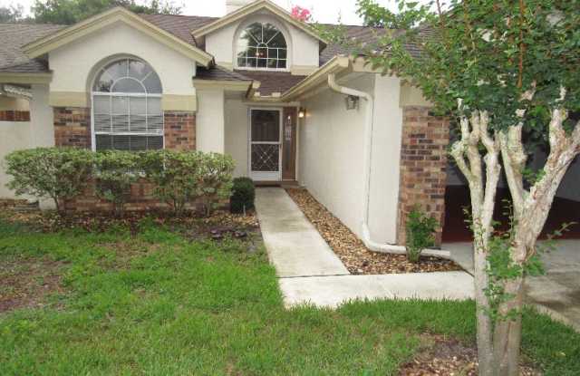 696 Barrington Circle Gallery 3