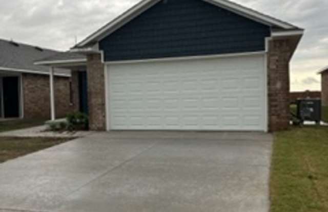FIRST MONTH FREE - Beautiful New Home! photos photos
