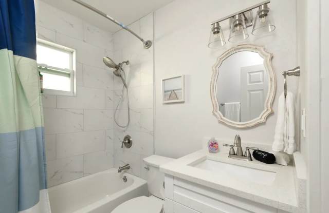 105-1630 OSE Rentals LLC photos photos