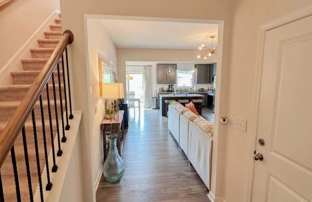 3BR Simpsonville Townhome Close to EVERYTHING Gallery 3