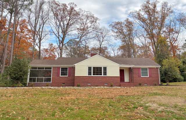 Beautiful Three Bedroom in Richmond! - 4233 Pawnee Road, Richmond, VA 23225
