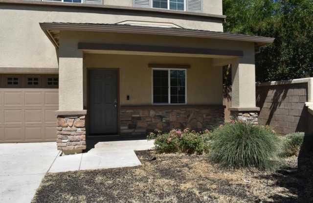4297 Freemark Avenue Gallery 2