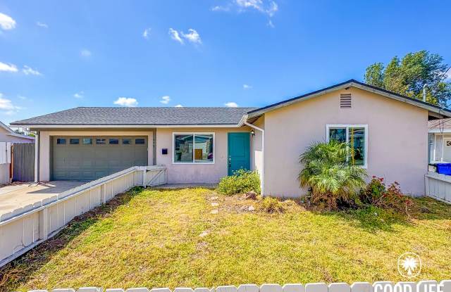 SD: 3BD/2BA Home in Oceanside with Private Backyard, Wood-Burning Stove & In-Unit Laundry photos photos