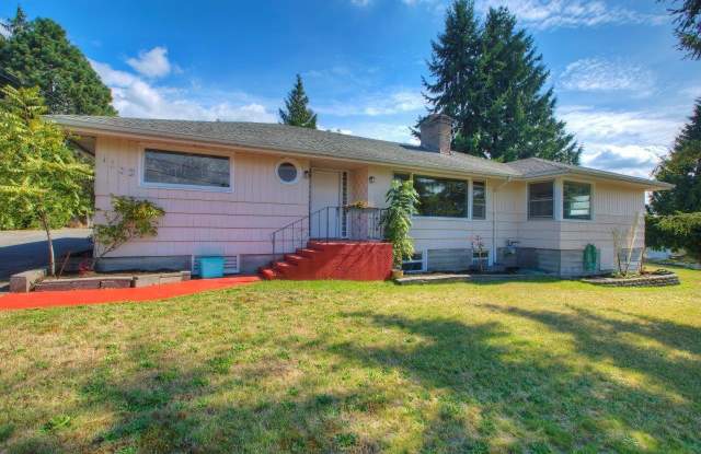 Convenient Location in Renton * Open House Sunday July 5th, 11:00am * photos photos