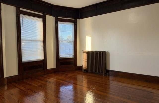 36 Fairmount Gallery 4