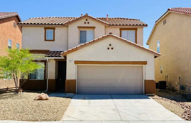 Available Now-Lovely Two Story Home!  Make it yours! $500 off first full month's rent if leased by 6/15! photos photos