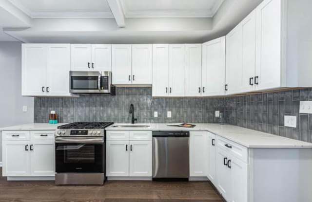 1715 East Oliver Street -Room1 - Master photos photos