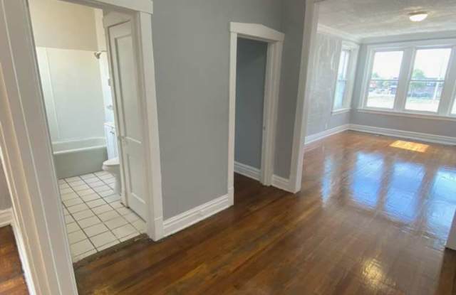 5950 West Roosevelt RoadUnit 2 photos photos