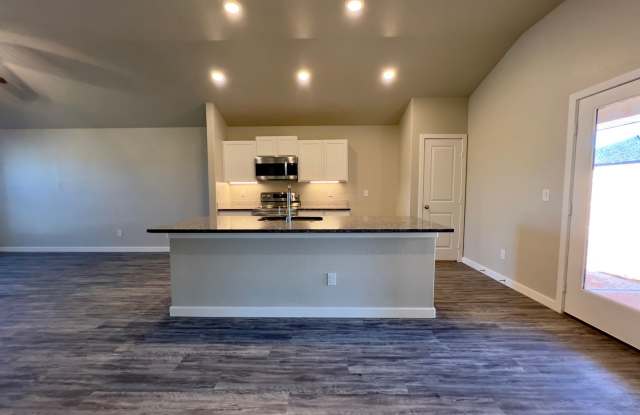 Check out this recently constructed home in the Harvest Neighborhood located in Wolfforth. Gallery 4
