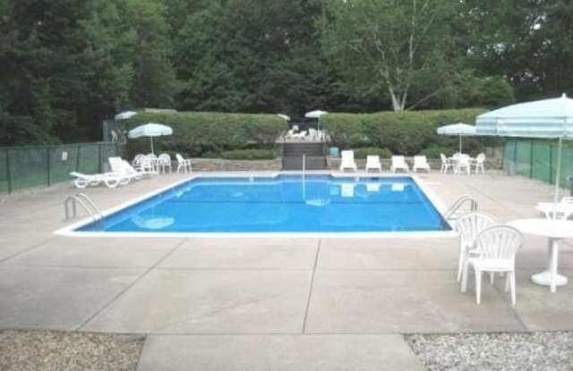 100 Oxbow Drive Gallery 3