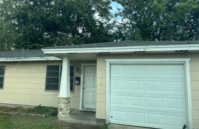 1902 Gulf Avenue photos photos