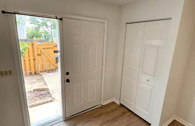 2939 SHEPPERTON Terrace Gallery 4