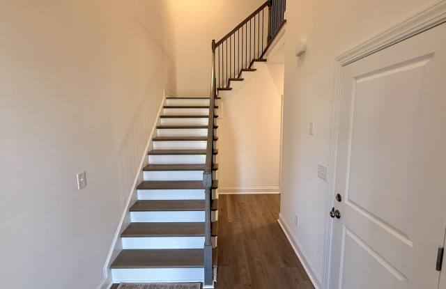 1413 Dorset Drive Gallery 3