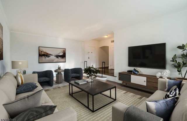 10c N Ridgewood Rd photos photos
