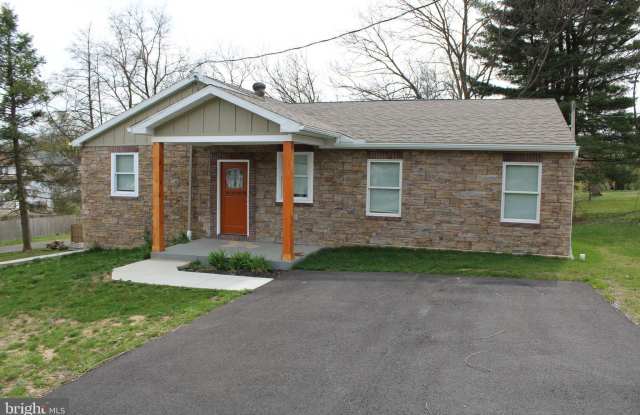 815 N 3RD Avenue - 815 North 3rd Avenue, Lebanon County, PA 17046