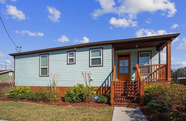 Better Price! Beautiful Newer Construction in Gert Town ! Must See! - 4309 Erato Street, New Orleans, LA 70125