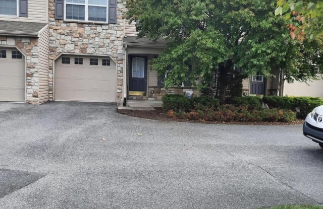 405 MERCURY DRIVE - 405 Mercury Drive, Cumberland County, PA 17050