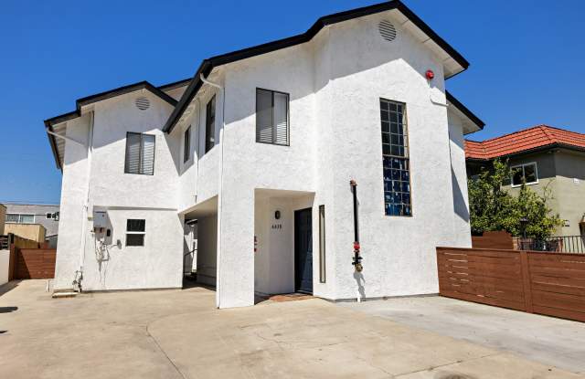 4444 Wilson Avenue - 103 Gallery 2