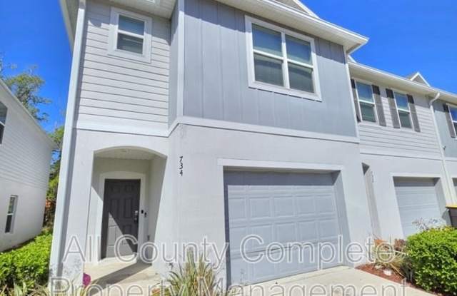 734 Bent Baum photos photos