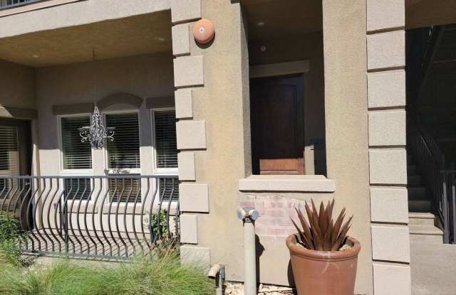 2 Bedroom Condo On The Main Floor! photos photos
