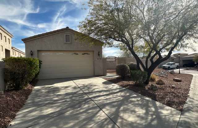 Beautiful 2 Bedroom, 2 Bathroom Home in Gated Community in well desirable area in Bullhead City, ! - 2650 La Costa Drive, Bullhead City, AZ 86429