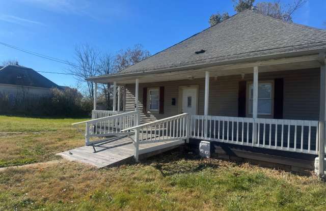 Price Drop, Apply Now! - 1306 Davis Avenue, Johnston City, IL 62951