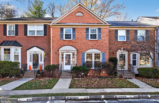 8060 MORNING MEADOW CT - 8060 Morning Meadow Court, Newington, VA 22315