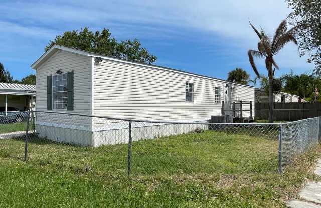 The Shire Mobile Home NE Palm Bay FOR RENT! Gallery 3