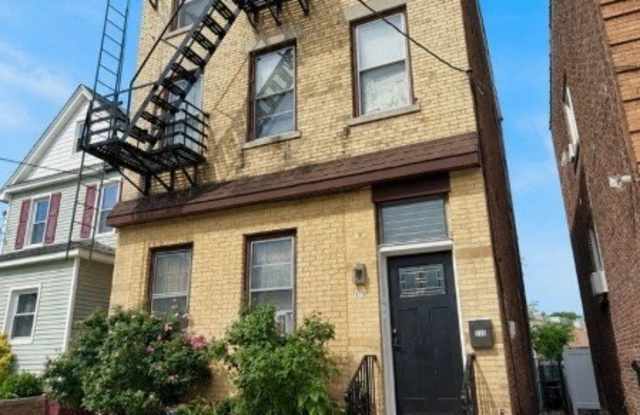 115 Columbus Pl photos photos