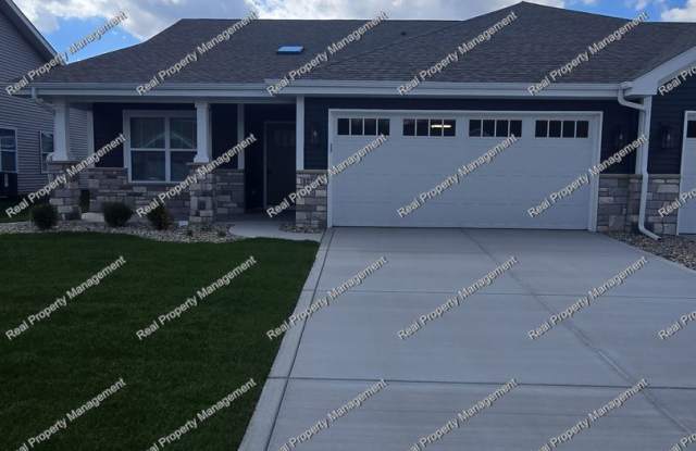 New Maintenance Free Two Bedroom Duplex photos photos New Maintenance Free Two Bedroom Duplex photos photos