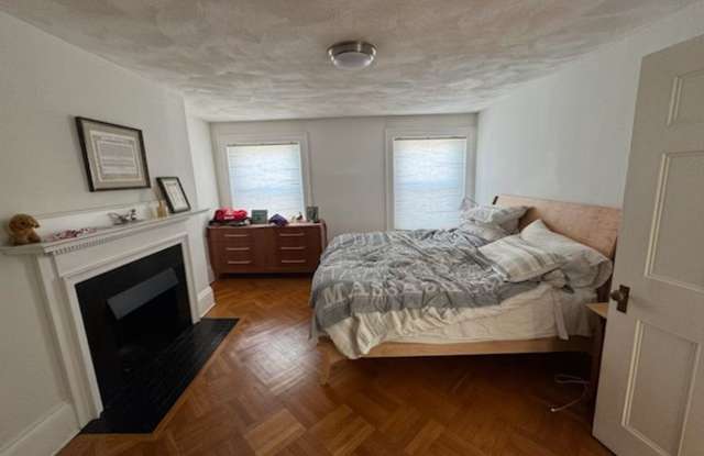 Charming 3 Bedroom photos photos