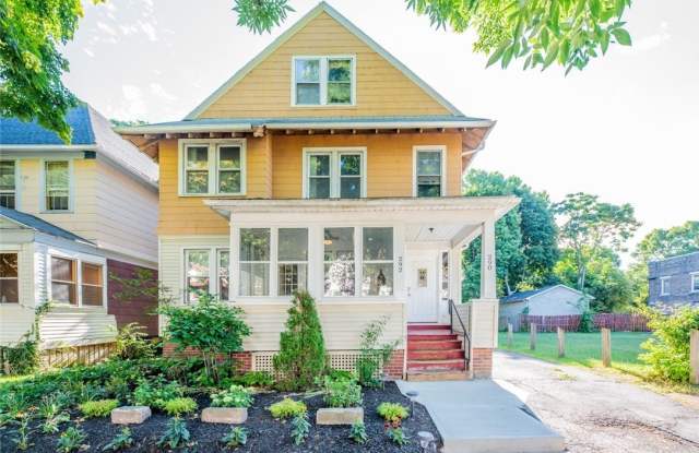290 Wellington Avenue photos photos
