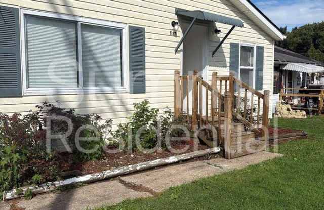 1137 Country Club Drive Gallery 2