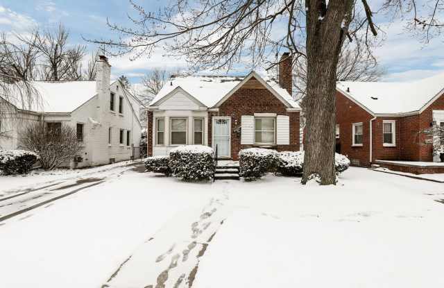 20886 Lochmoor St Gallery 3