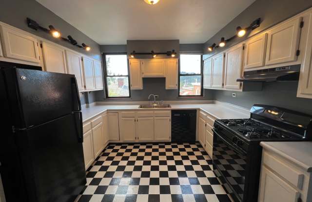Lawrenceville - 2 BR Single Family Home, 1 1/2 bath! photos photos