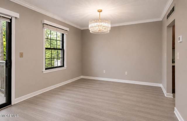 8 Hialeah Gallery 3