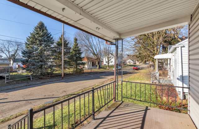 Move-in Ready 3BR/1BA with Garage, Deck & Large Basement! - 1904 Taft Ave NE Gallery 3