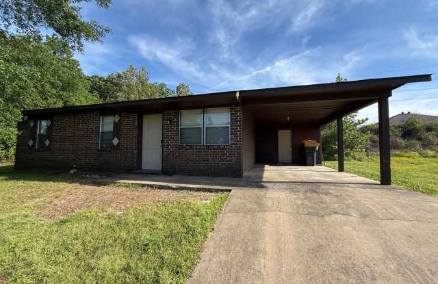 3 Bed 1.5 Bath House on Hill with Car Port.  Total Electric.  Yard Care Included. photos photos