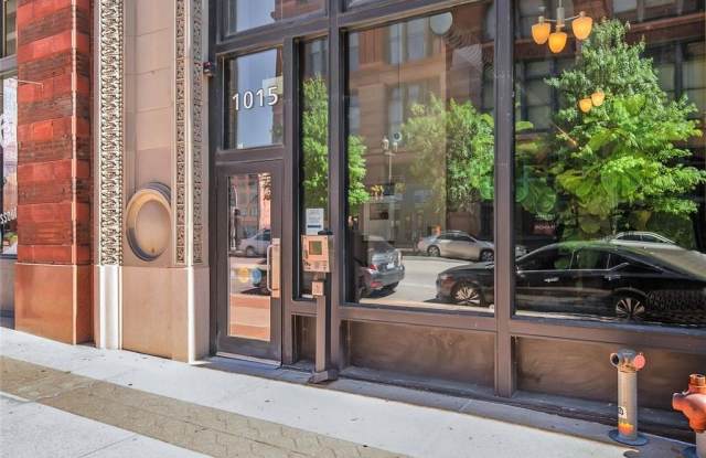 1015 Washington Avenue Gallery 4