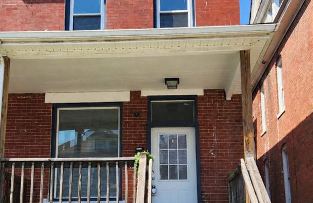Charming 3 bed/2 bath Townhome with a private yard available for rent! photos photos Charming 3 bed/2 bath Townhome with a private yard available for rent! photos photos