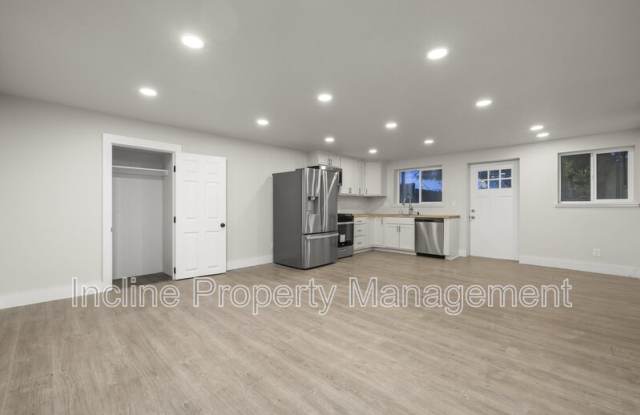 450 Scenic Dr Gallery 3