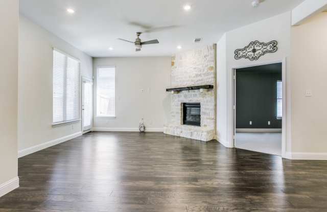 2215 Yorktown Drive Gallery 4