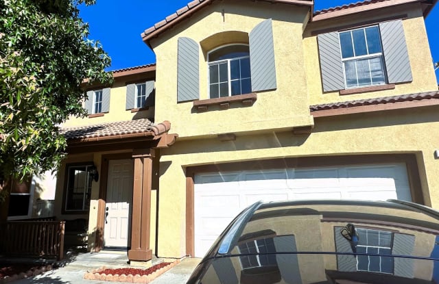 732 Pontoon Way - 732 Pontoon Way, Oxnard, CA 93035