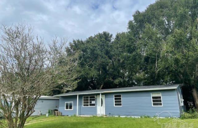 916 FREMONT AVE - 916 Fremont Avenue, Brent, FL 32505
