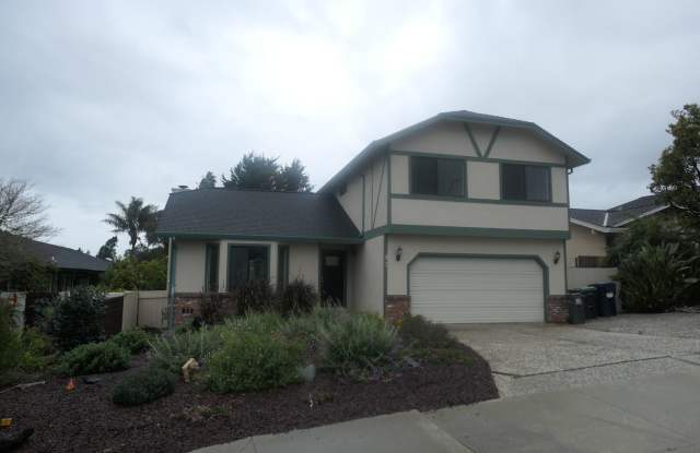 41 Melwood St. Watsonville, CA 95076- 3 Bedroom, 2.5 bathroom House photos photos