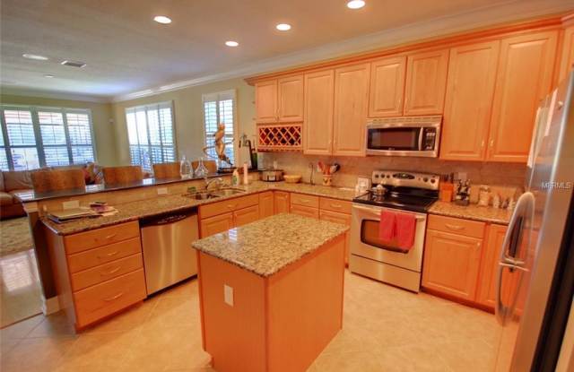 13936 CLUBHOUSE DRIVE Gallery 3